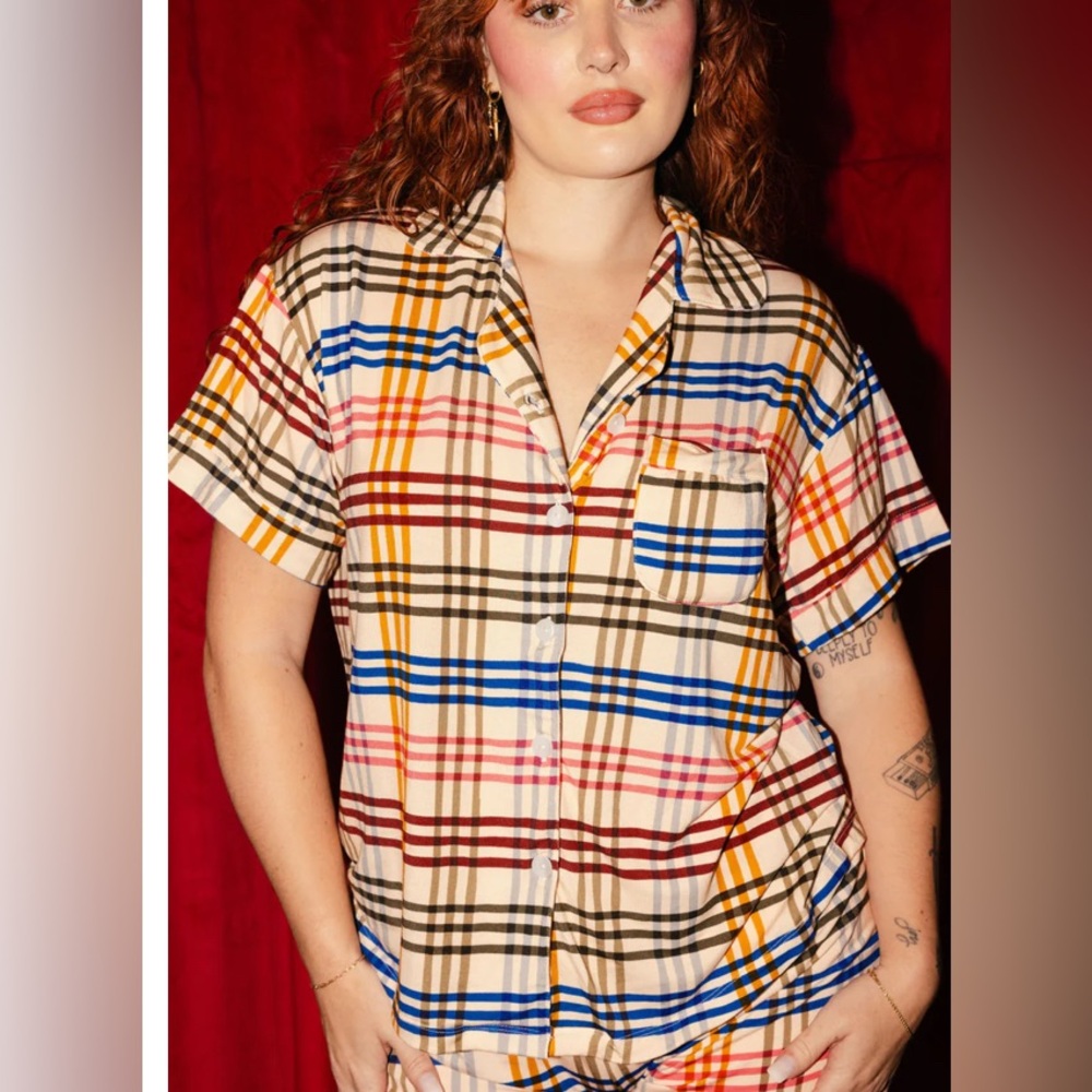 Kitty and Vibe Short Sleeve Button Down Shorts Pajama Set Cheer Check Print - M